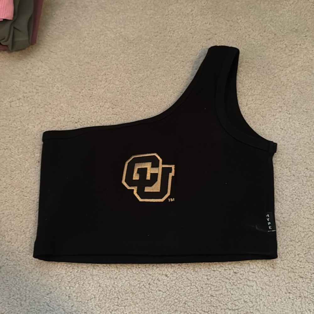 Colorado boulder one shoulder